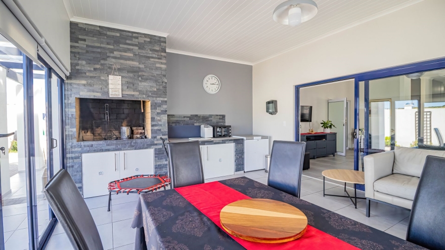 4 Bedroom Property for Sale in Blue Lagoon Western Cape